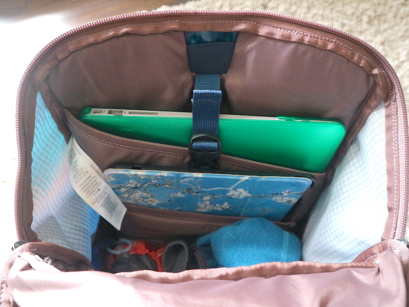 Laptop compartment. Patagonia Blackhole backpack 23l